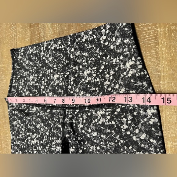 🩶Lululemon Wunder Under Pant (Hi-Rise)
Splatter White Black - Picture 9 of 11
